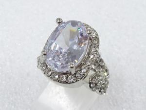 クリスタル　指輪(12号)